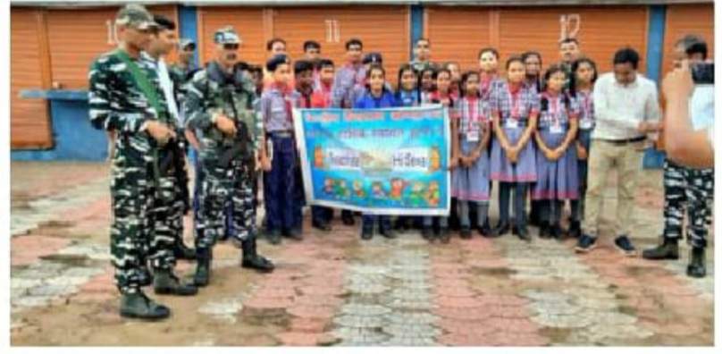 जवानों व स्कूली बच्चों ने की सफाई, स्वच्छता रैली भी जवानों व स्कूली बच्चों ने की सफाई, स्वच्छता रैली भी