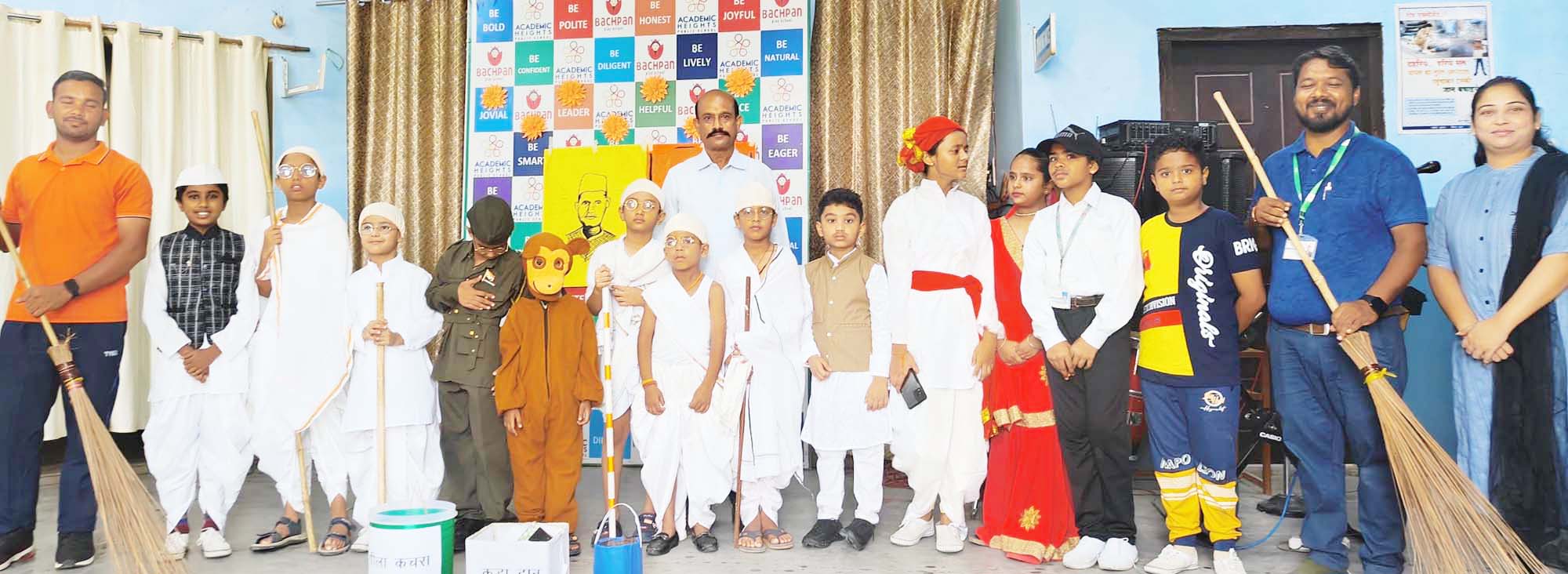 स्कूली बच्चों ने मनाई गांधी व शास्त्री जयंती