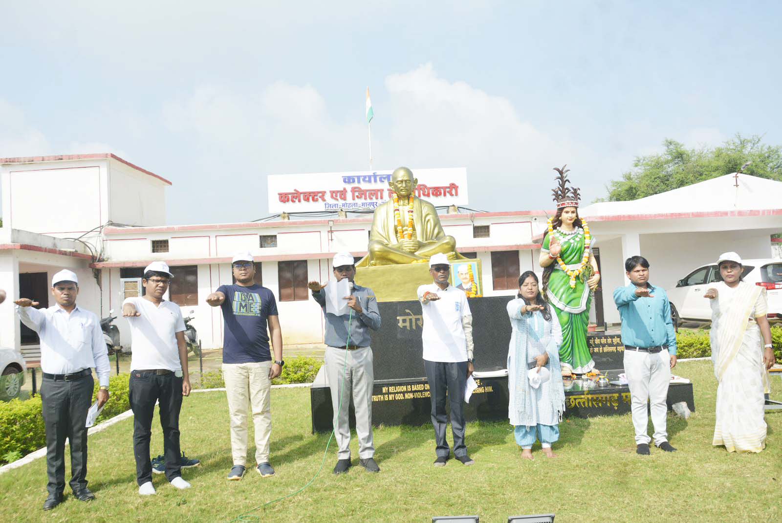 स्वच्छता में सहभागिता देने वालों का सम्मान स्वच्छता में सहभागिता देने वालों का सम्मान