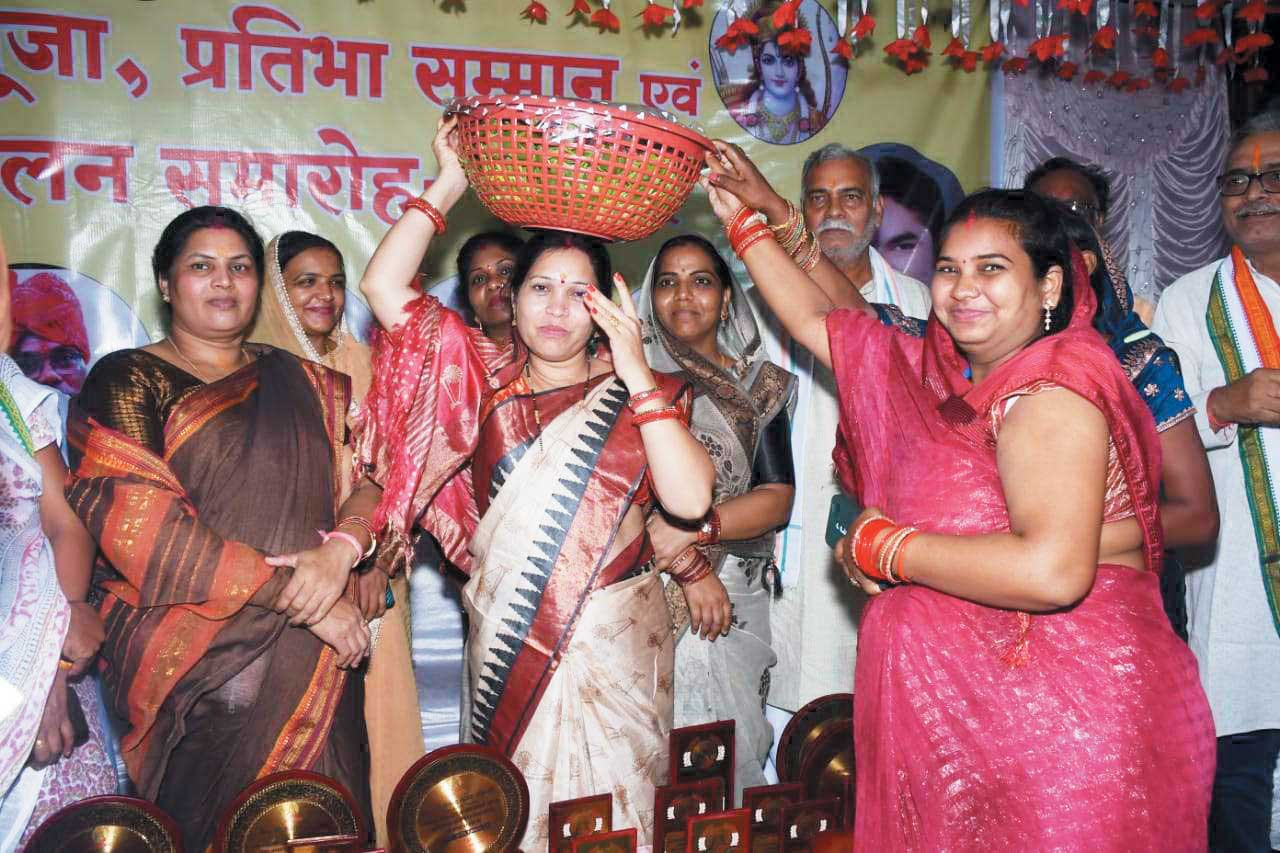 शाकंभरी महोत्सव एवं सामाजिक सम्मेलन में शामिल हुईं विधायक