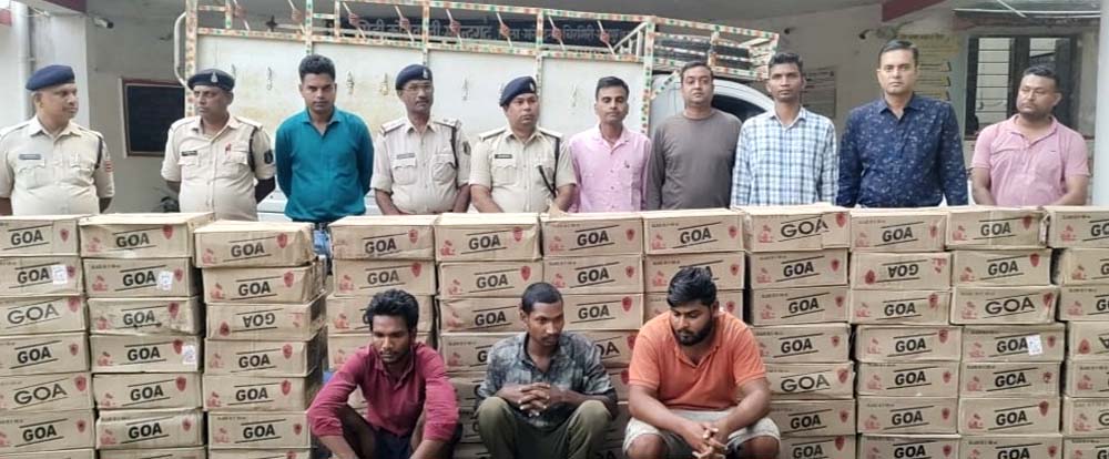 100 पेटी अंग्रेजी शराब जब्त, 3 आरोपी गिरफ्तार