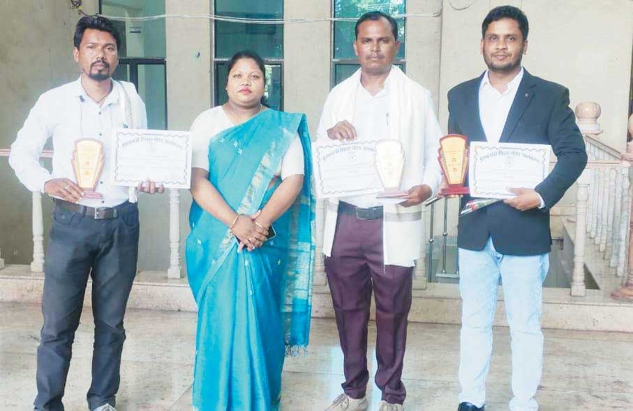 शिक्षकों को शिक्षादूत सम्मान