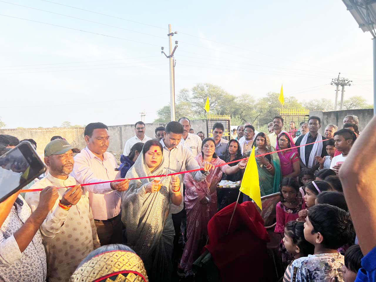 विधायक रंजना ने शेड निर्माण कार्य का किया लोकार्पण