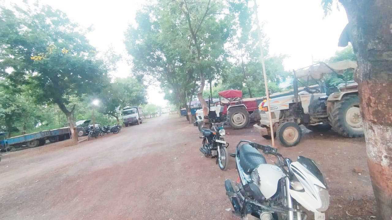  रेत-चूना पत्थर का अवैध परिवहन, आठ गाडिय़ां जब्त