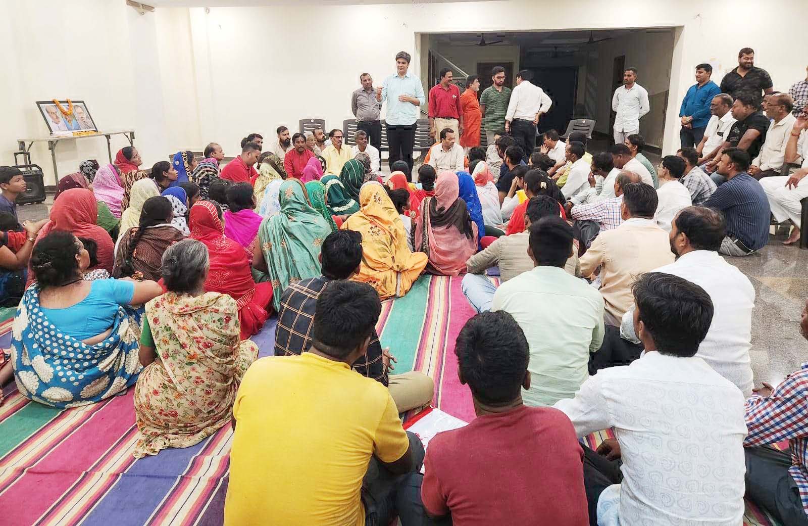 पूर्व सांसद ने भाजपा सरकार की गिनाई उपलब्धियां पूर्व सांसद ने भाजपा सरकार की गिनाई उपलब्धियां