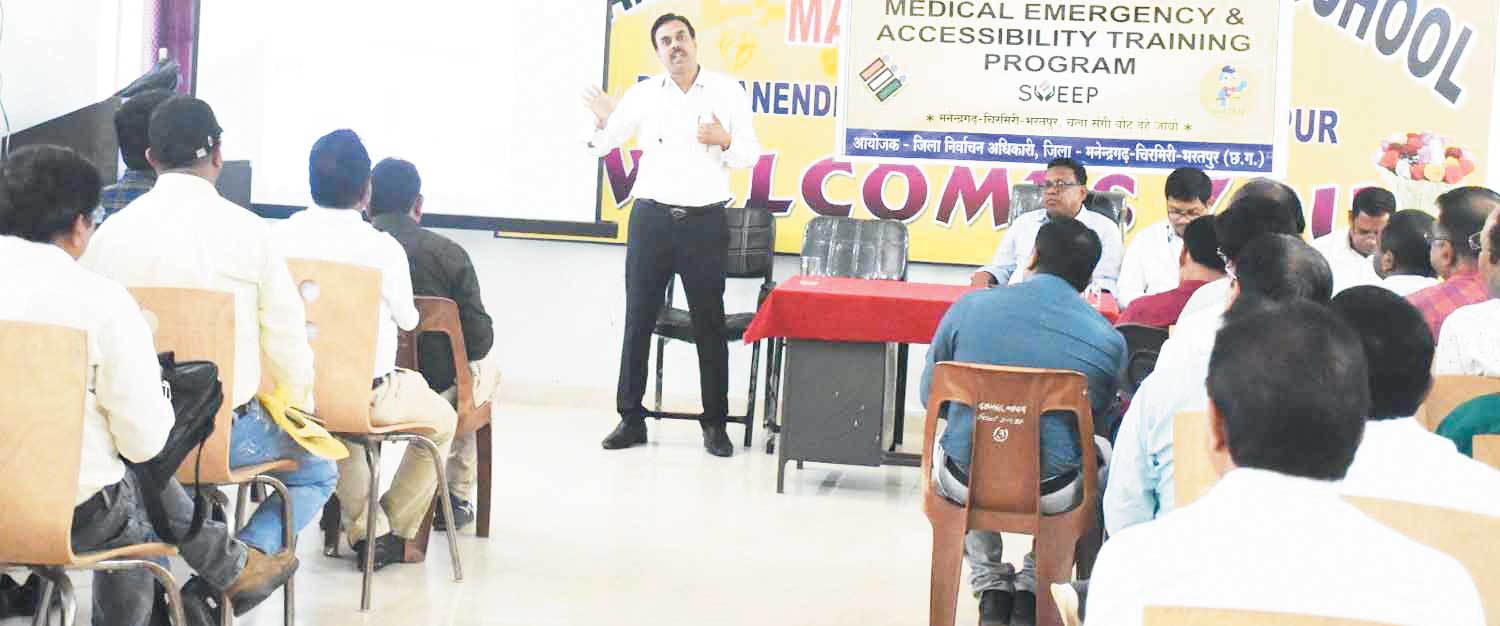 रूटीन की दवाईयां रखने के साथ पर्याप्त नींद, समय पर भोजन, योगा व मेडिटेशन जरूरी