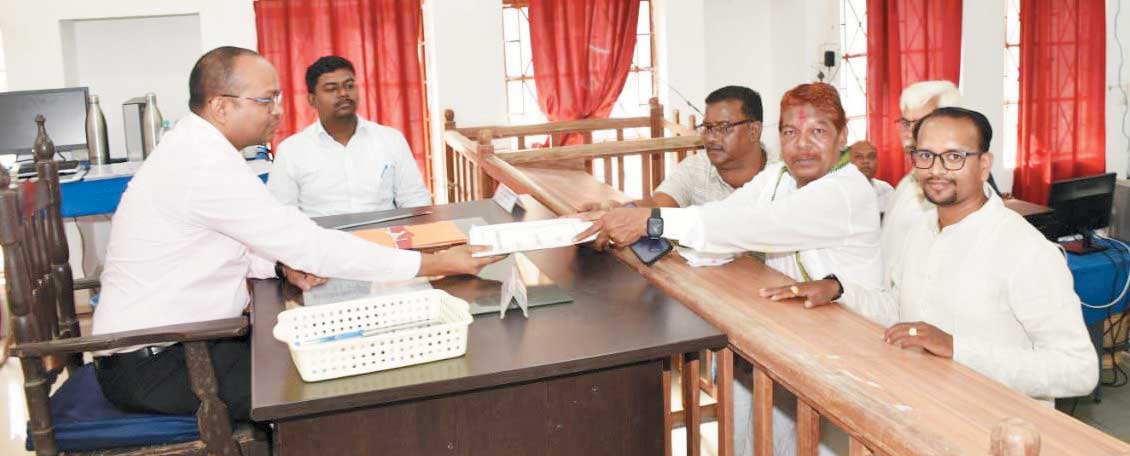 सात अभ्यर्थियों ने जमा किए नामांकन