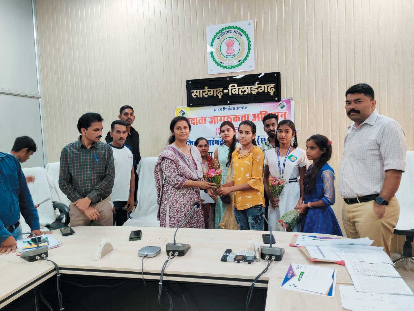 स्वीप मैराथन, सुपर रील्स एवं शार्ट वीडियो प्रतियोगिता के विजेता हुए सम्मानित