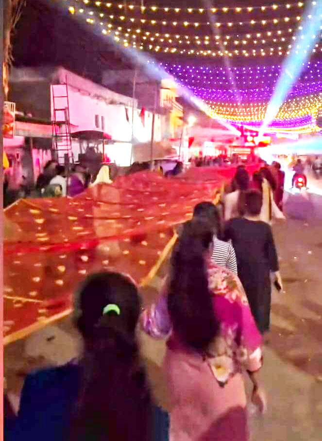 नवरात्रि में पहली बार निकली आकर्षक चुनरी यात्रा