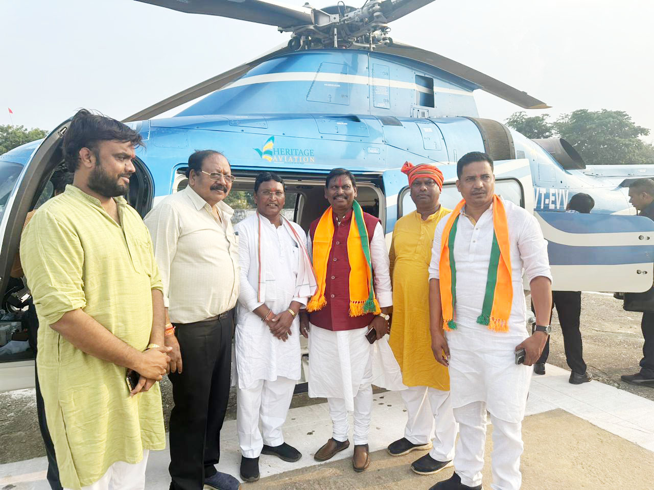 कांकेर जिले के नामांकन अवसर पर भाजपा के नेताओं ने शिरकत की