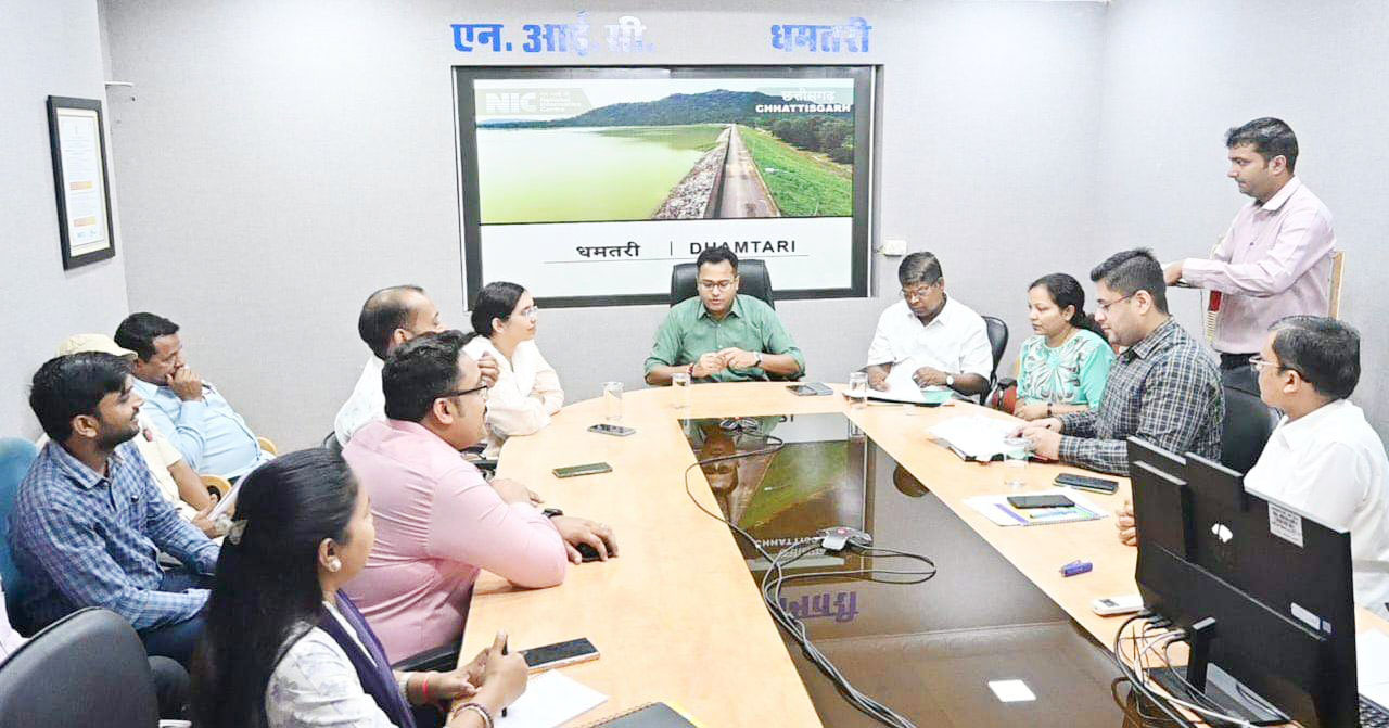 ईवीएम का प्रथम चरण  का रेंडामाइजेशन