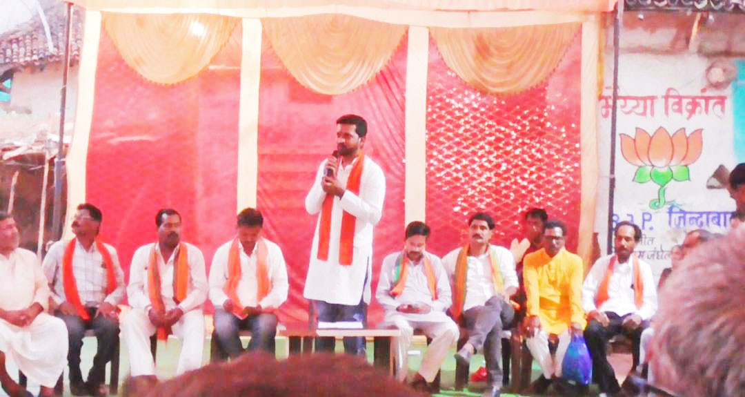 फीता काट भाजपा प्रत्याशी विक्रांत ने किया चुनावी कार्यालय का उद्घाटन