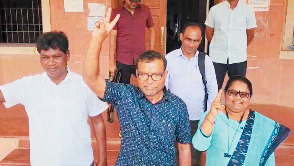 मनीष कुंजाम को नहीं मिला सीपीआई का चिन्ह, निर्दलीय लड़ेंगे चुनाव मनीष कुंजाम को नहीं मिला सीपीआई का चिन्ह, निर्दलीय लड़ेंगे चुनाव