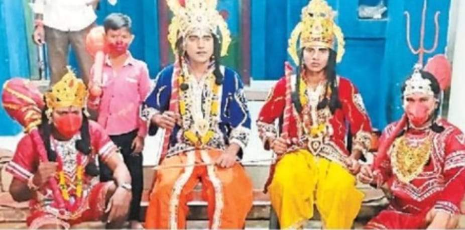 कृषि उपज मंडी में रावण का दहन, रामलीला का भी किया मंचन 