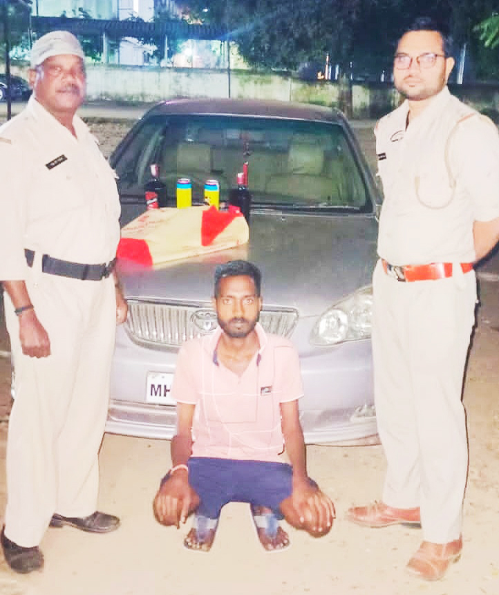 एमपी की शराब का परिवहन करते पकड़ाया