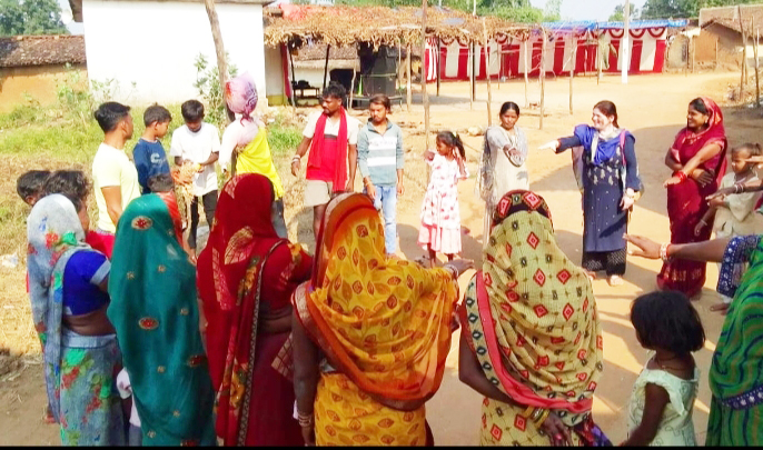 लुभावने चीजों के प्रभाव में न आकर अपने विवेक से मतदान करने का लिया संकल्प लुभावने चीजों के प्रभाव में न आकर अपने विवेक से मतदान करने का लिया संकल्प