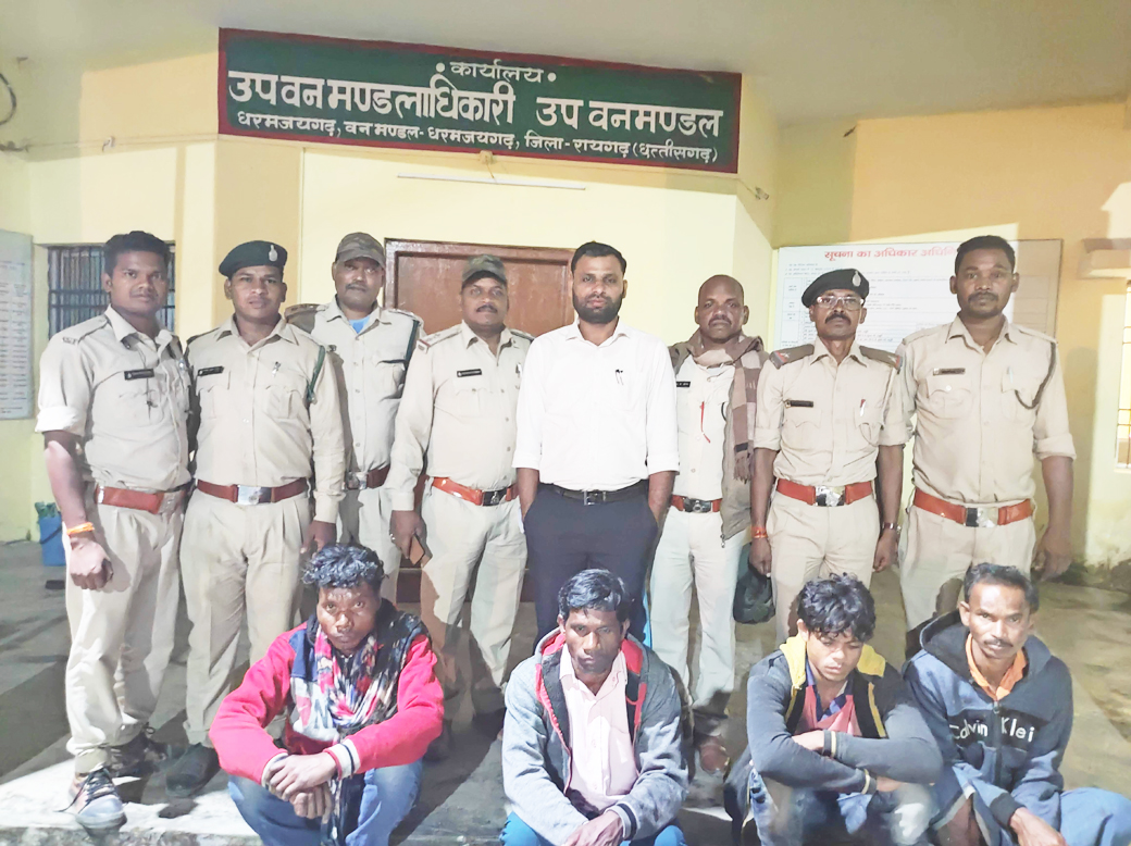 करंट से मादा हाथी की मौत , 4 आरोपी गिरफ्तार करंट से मादा हाथी की मौत , 4 आरोपी गिरफ्तार