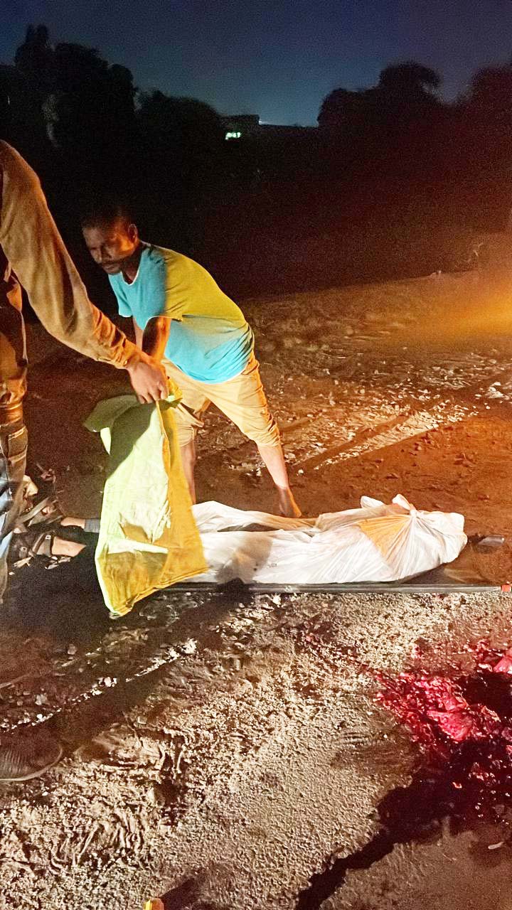 अज्ञात वाहन की चपेट में आकर ग्रामीण की मौत अज्ञात वाहन की चपेट में आकर ग्रामीण की मौत