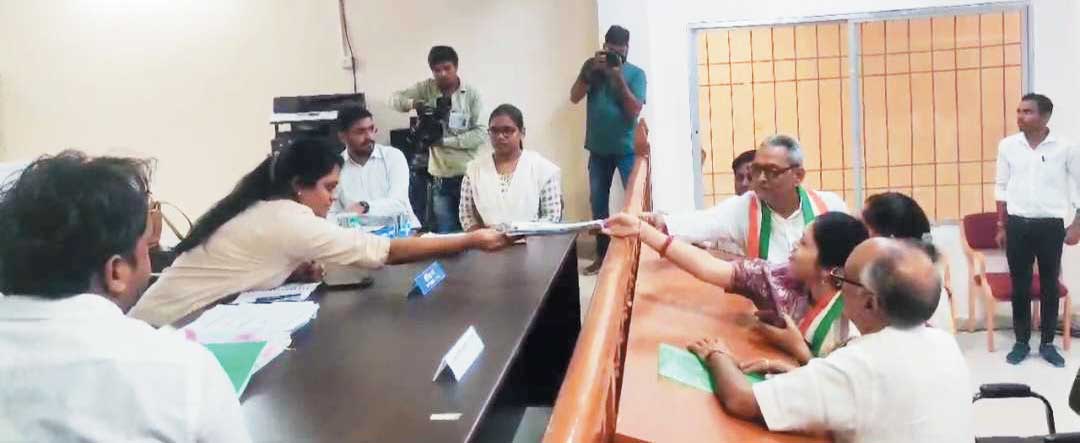  उत्तरी, देव प्रसाद और अजय कुर्रे ने पर्चा भरा