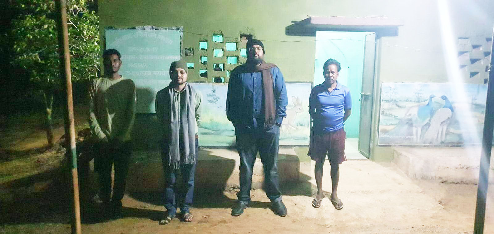 वन मंडल के बेरियरों का  निरीक्षण करने पहुंचे डीएफओ