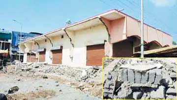 अधिकांश दुकानों की छत-दीवारों में दरारें, दहशत में दुकानदार