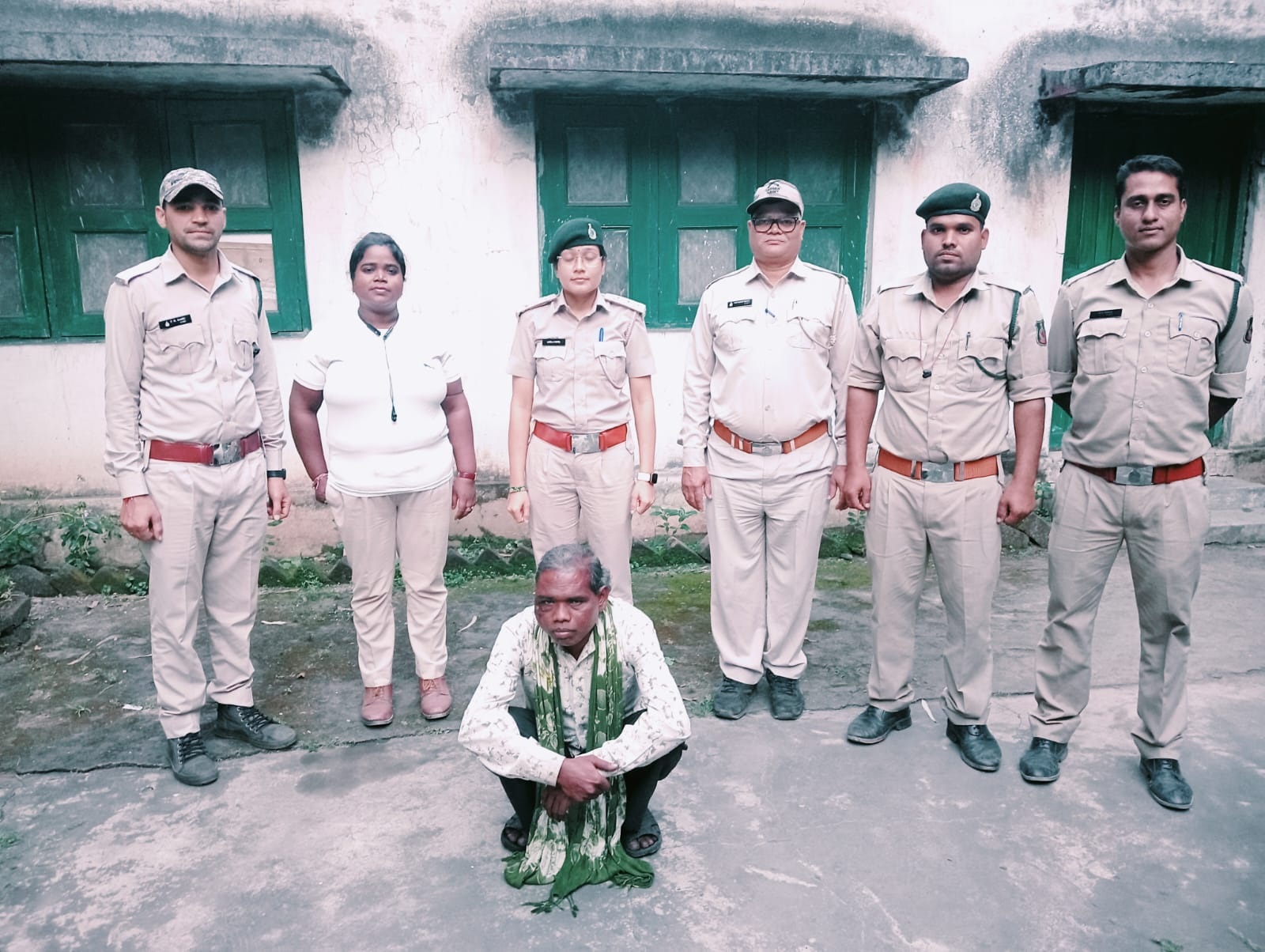 शिकार में एक नहीं बल्कि 3 जंगली सुअर व एक भालू की हुई थी मौत शिकार में एक नहीं बल्कि 3 जंगली सुअर व एक भालू की हुई थी मौत