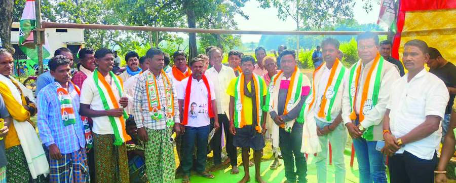 कई भाजपाई और ग्रामीण कांग्रेस में