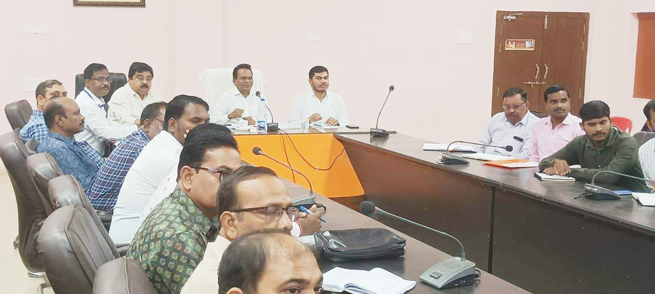 लापरवाही-अनुशासनहीनता, धान खरीदी केंद्र के नोडल अफसरों को नोटिस 