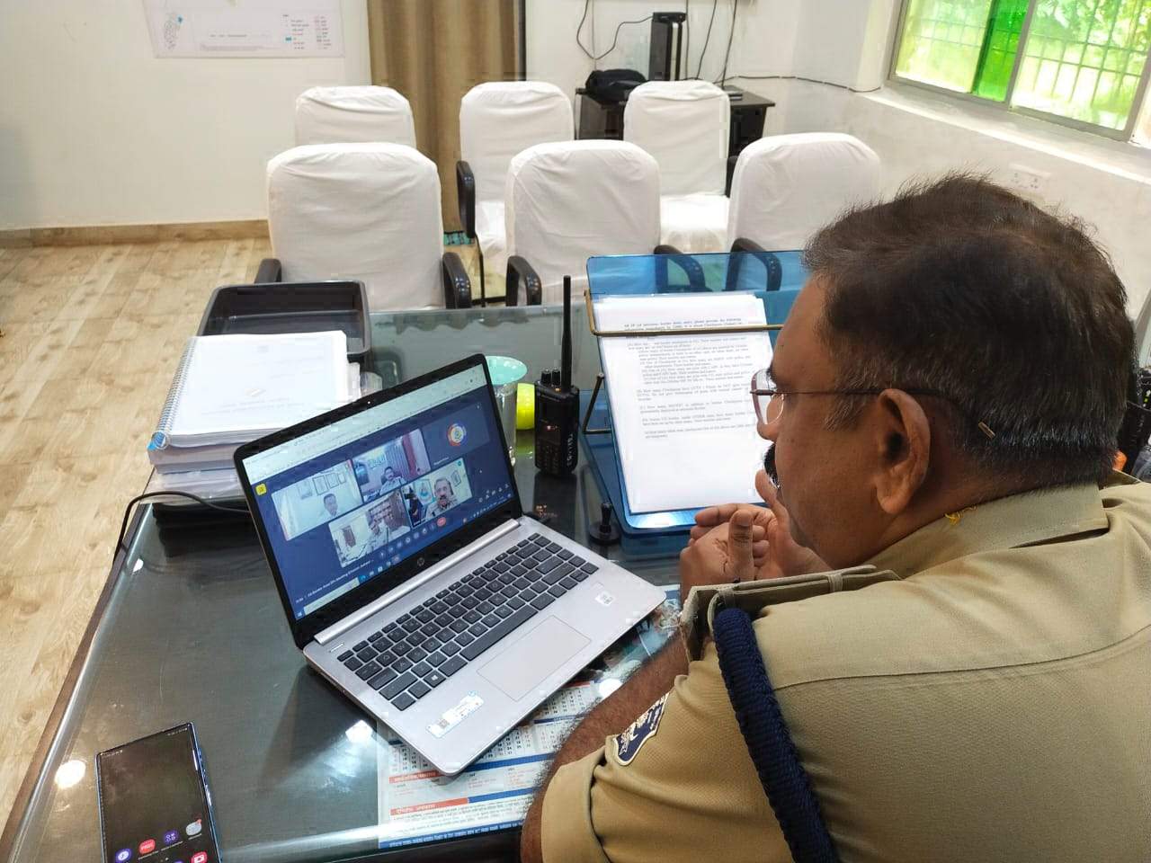 ऑनलाइन वर्चुअल मीटिंग में नाकाबंदी व अपराधियों के विरूद्ध संयुक्त कार्रवाई पर चर्चा