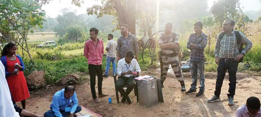 डाक मत पत्र से 407 ने डाले वोट