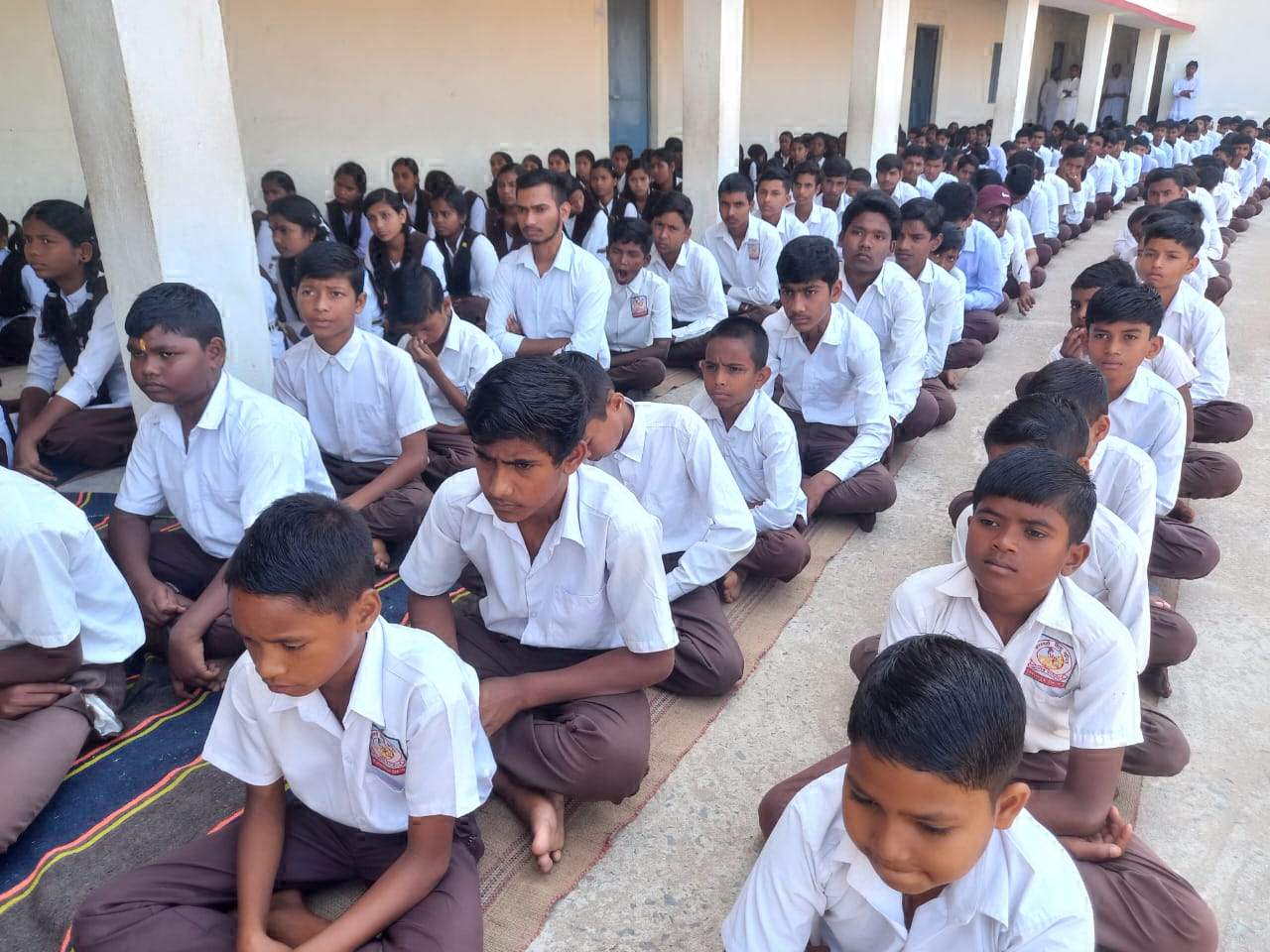 सशिमं में विद्यार्थियों को आयुर्वेद के प्रति जागरूक करने जागरूकता कार्यक्रम