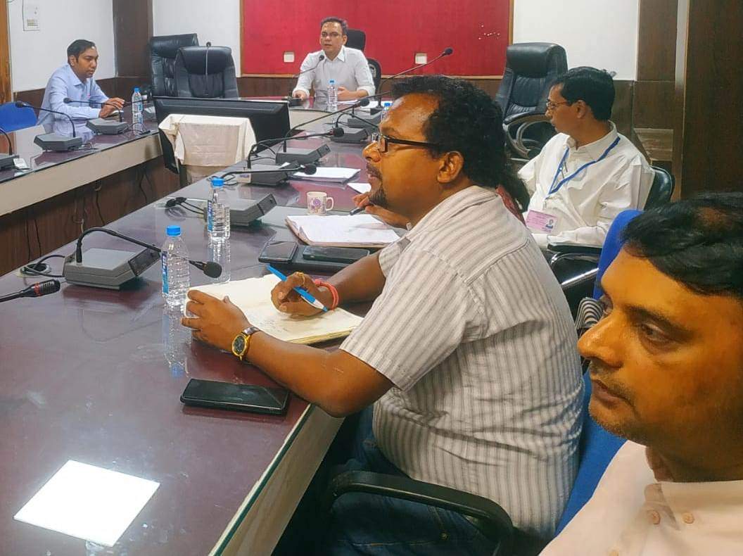 वोटिंग मशीनों का प्रथम रेंडमाइजेशन