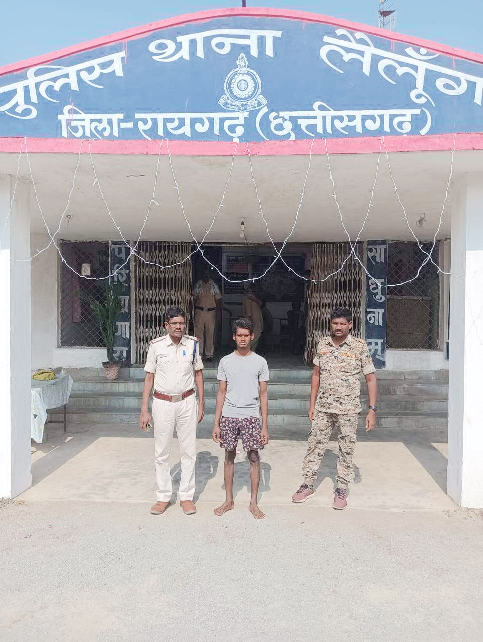 चरित्र संदेह, पत्नी की डंडे से पीटकर हत्या, गिरफ्तार चरित्र संदेह, पत्नी की डंडे से पीटकर हत्या, गिरफ्तार