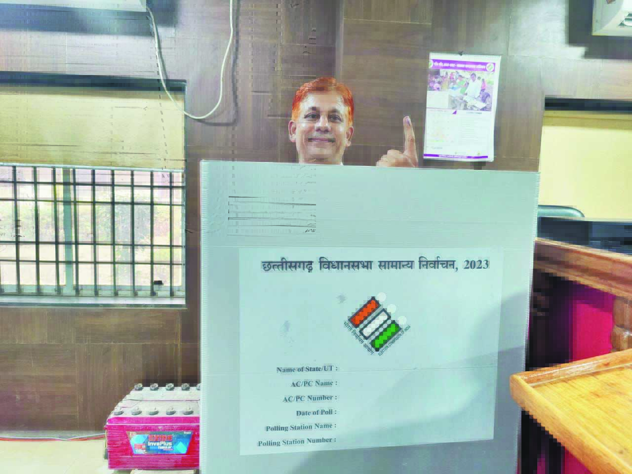 अब तक 2693 कर्मियों ने मताधिकार का किया प्रयोग 