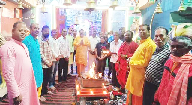 अमावस्या पर काली माता मंदिर में विशेष पूजा-अर्चना अमावस्या पर काली माता मंदिर में विशेष पूजा-अर्चना