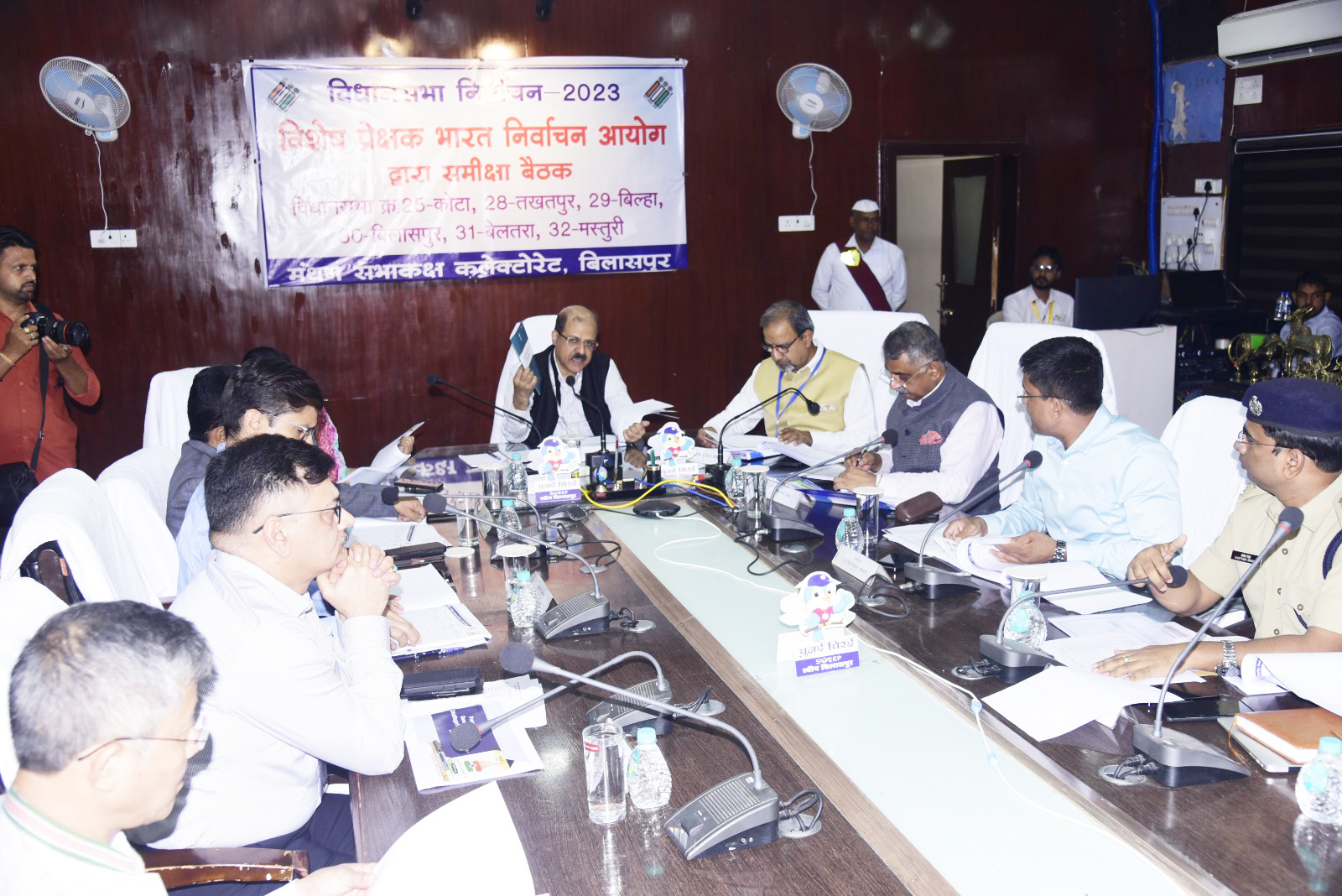 सुगम एवं समावेशी मतदान के  लिए पूरी तैयारी करने निर्देश