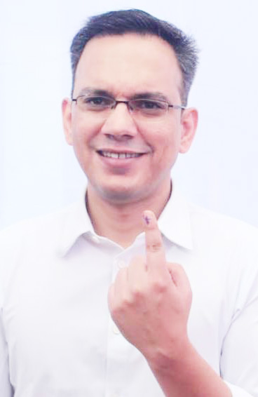 कलेक्टर सौरभ कुमार ने किया मतदान