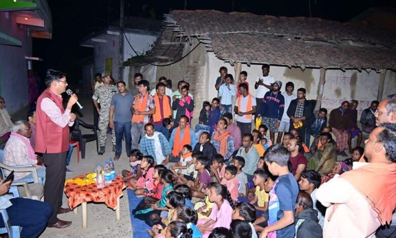मतदान के बाद भी ओपी चौधरी का जारी है जनसंपर्क मतदान के बाद भी ओपी चौधरी का जारी है जनसंपर्क