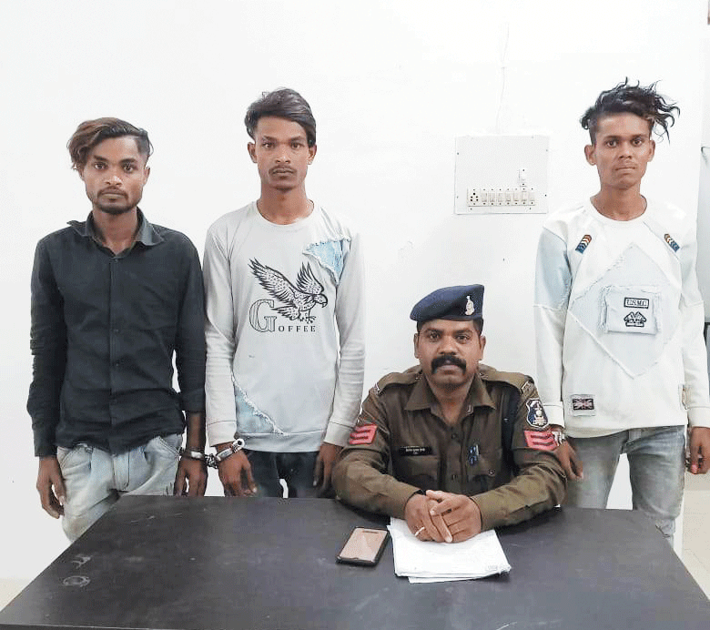 लूट के 3 आरोपी गिरफ्तार