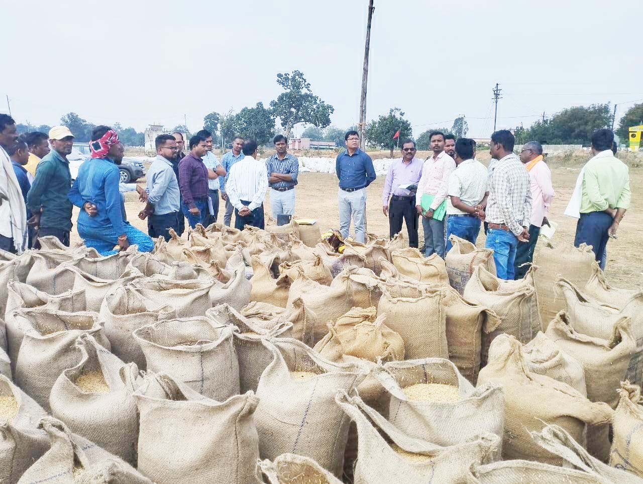धान खरीदी केन्द्रों का निरीक्षण