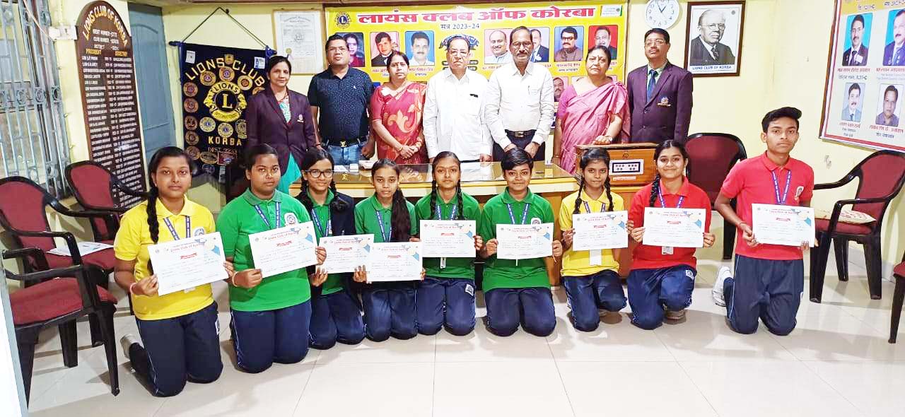 लायंस इंग्लिश स्कूल में बाल दिवस कार्यक्रम मना लायंस इंग्लिश स्कूल में बाल दिवस कार्यक्रम मना