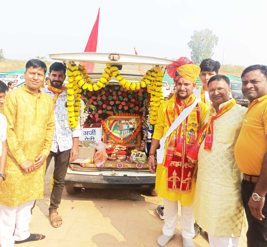 निशान लेकर खाटू के लिए जगदीश पैदल निकले