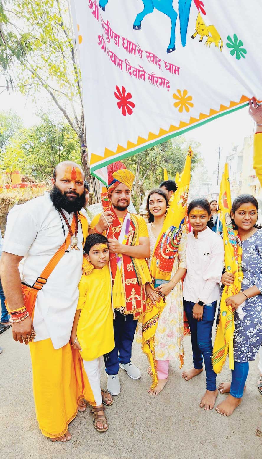 श्याम के रंग में रंगा शहर निशान यात्रा में