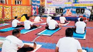  तनाव से मुक्ति पाने के लिए जवानों ने किया ध्यान योग