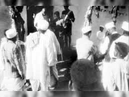 पुराने मंडी परिसर में 90 बरस पहले आए थे महात्मा गांधी, कुएं से दलित युवक के हाथों पानी निकलवा कर पिया था