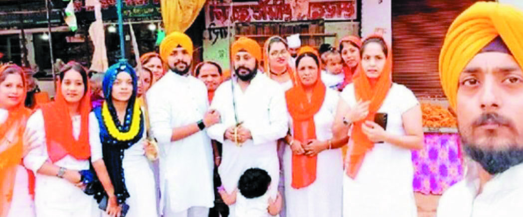 प्रकाश पर्व पर शहर में निकला नगर कीर्तन वाहे गुरु दा खालसा.. नारों से गूंजा पूरा शहर