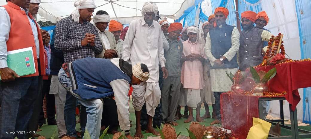 हर्षोल्लास से मनाया गुरुनानक देव का 554वां प्रकाश पर्व हर्षोल्लास से मनाया गुरुनानक देव का 554वां प्रकाश पर्व