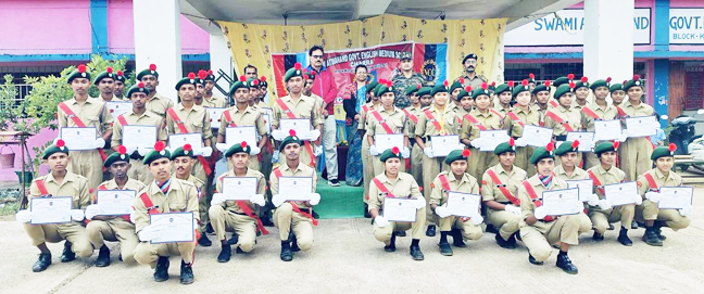 समाज व देश सेवा के लिए अग्रिम पंक्ति पर खड़े होकर योगदान देने पर बल