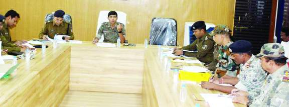 बेहतर पुलिसिंग के लिए एसपी ने ली अपराध समीक्षा बैठक बेहतर पुलिसिंग के लिए एसपी ने ली अपराध समीक्षा बैठक