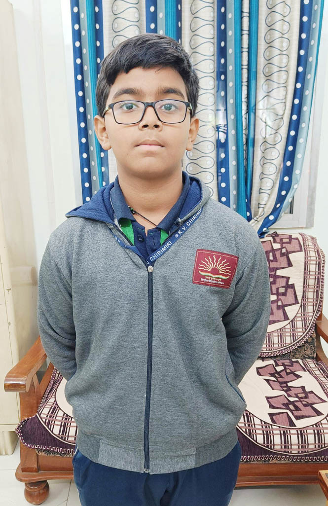 राष्ट्रीय बाल विज्ञान कांग्रेस में केवि चिरमिरी के छात्र ने दिखाया हुनर